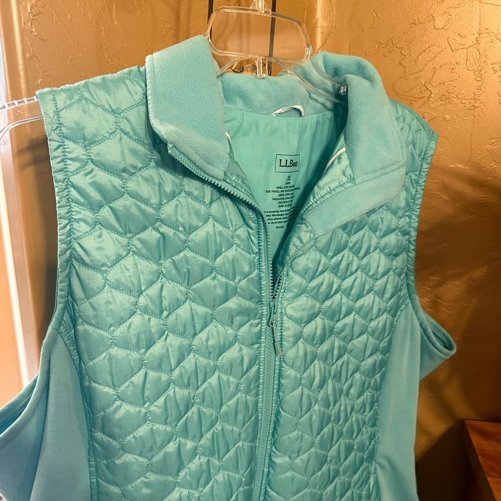 L.L. Bean Aqua Insulated Vest